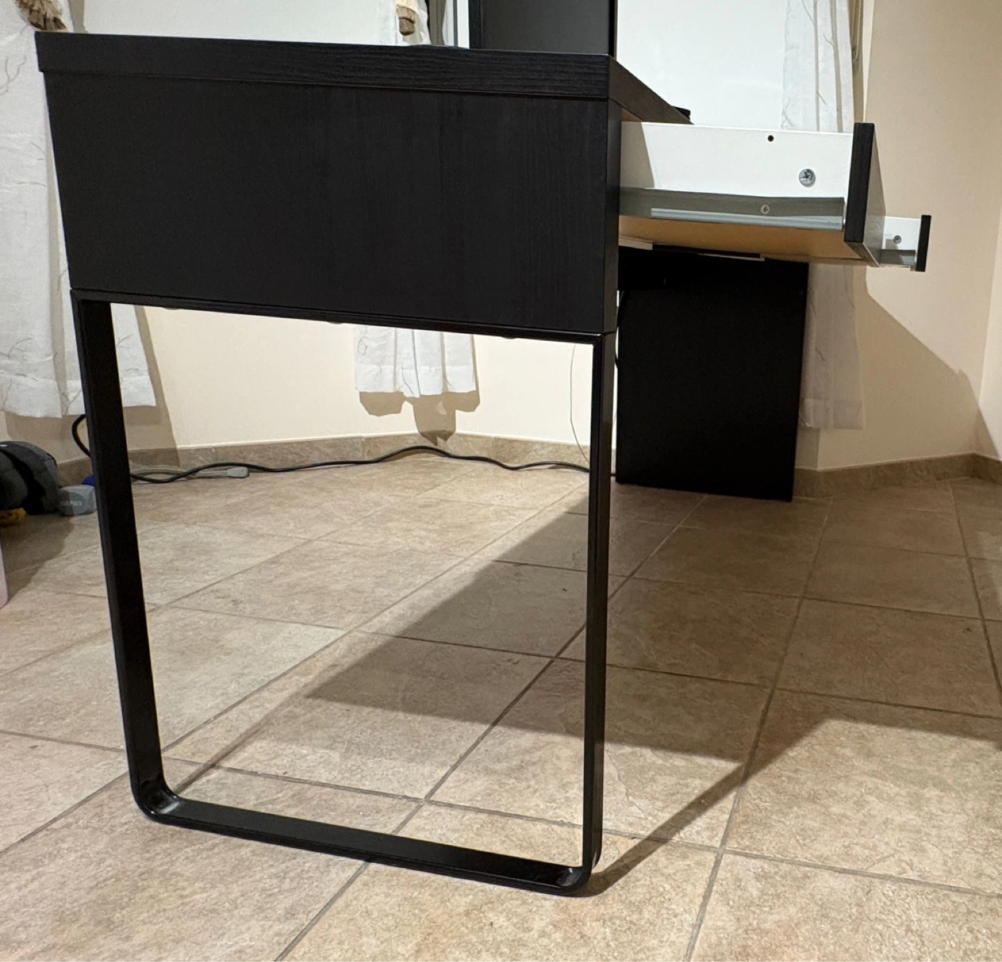 Black Desk with Drawers - photo 4