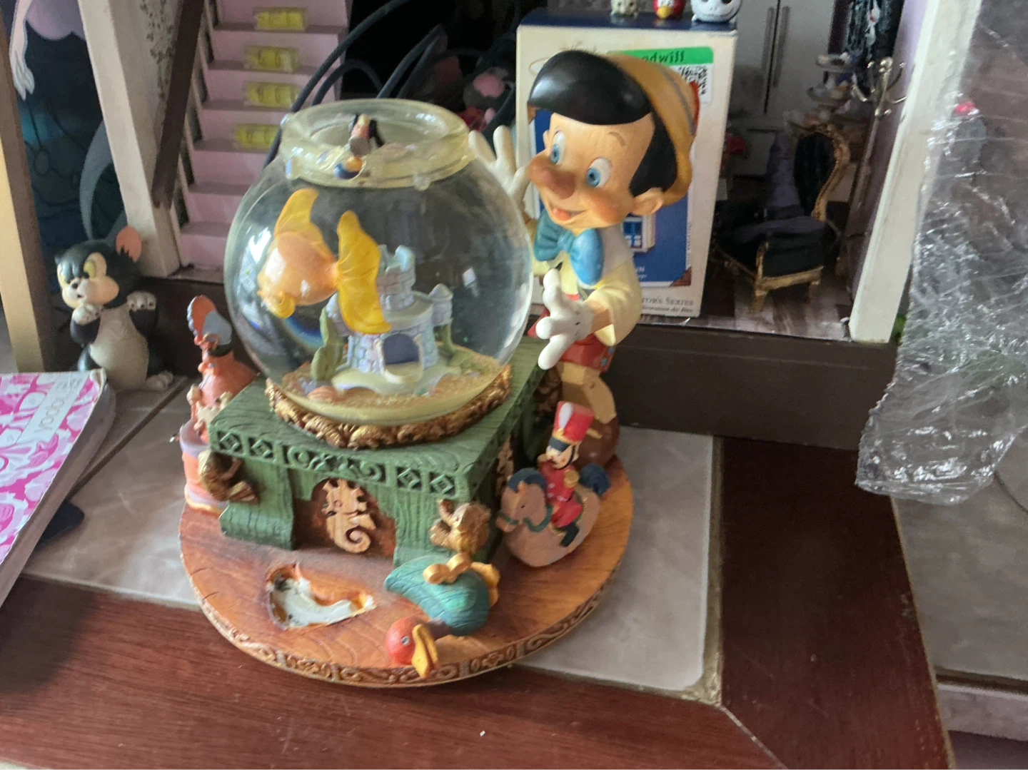 Disney Pinocchio Musical Snow Globe ⚽ - photo 2