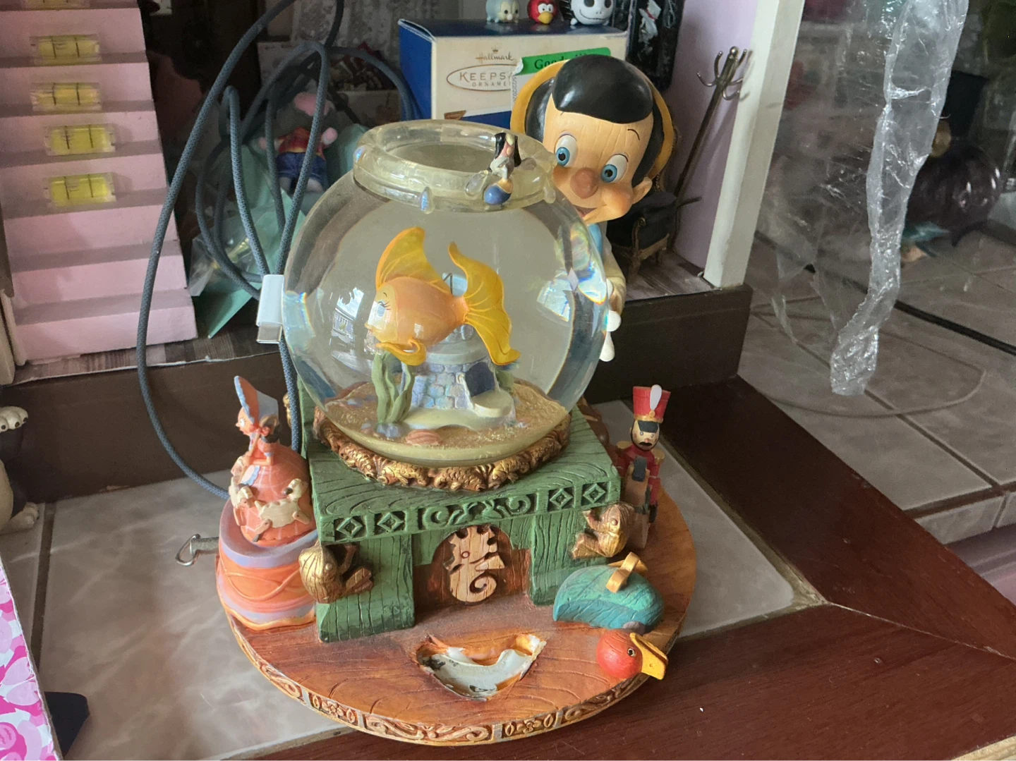 Disney Pinocchio Musical Snow Globe ⚽