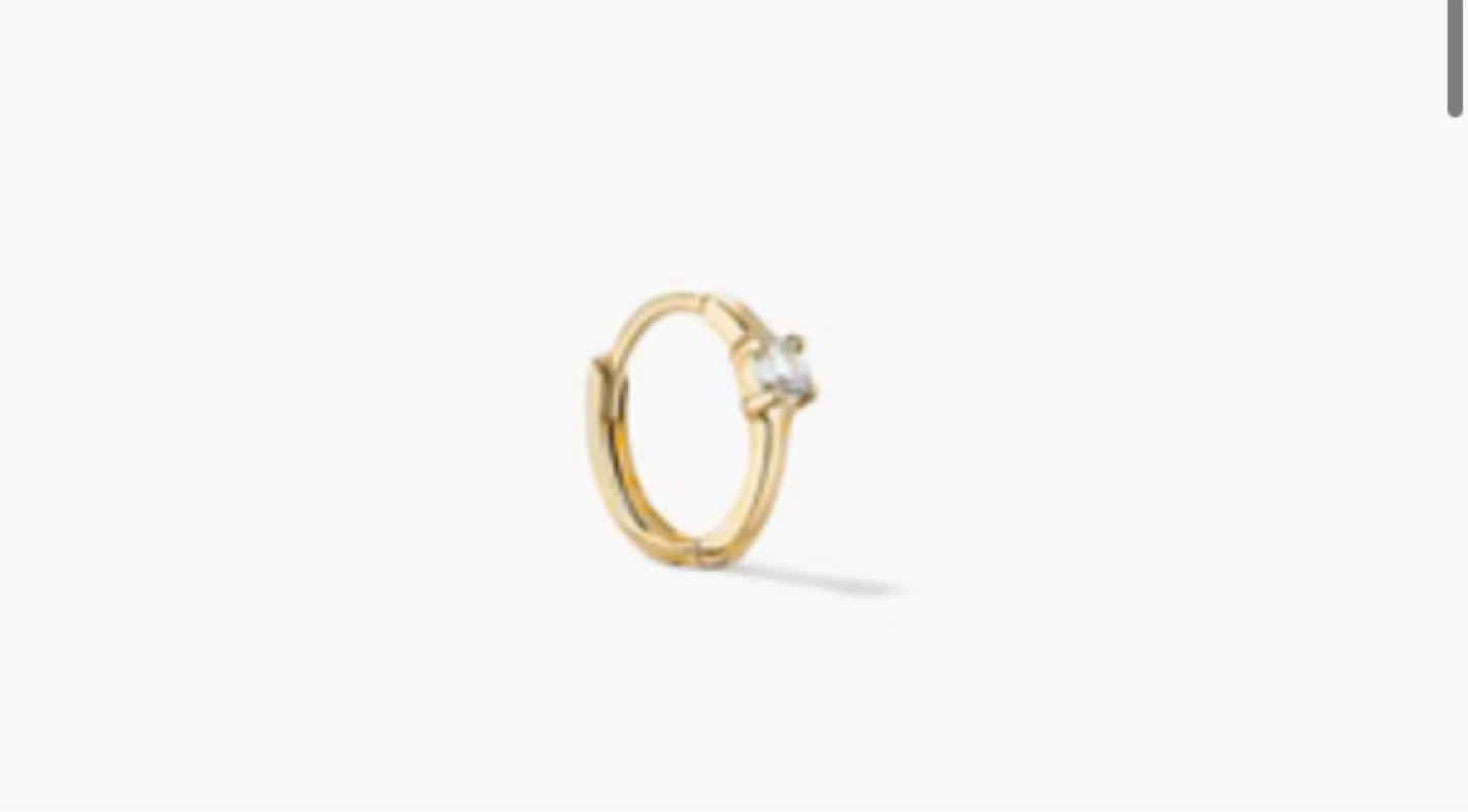 14k Gold Hoop Earring with Clear Stone⚽️