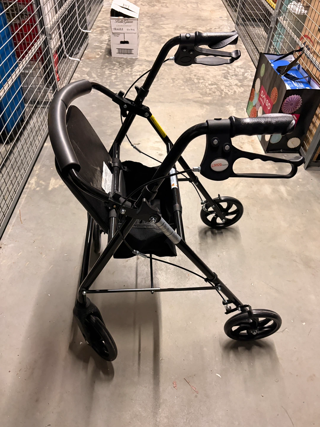 Livingbasics 4-Wheel Walker with Seat and Basket ⚽️ - photo 3