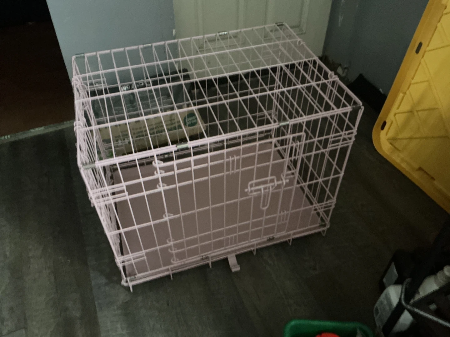 Pink Wire Pet Crate ⚽
