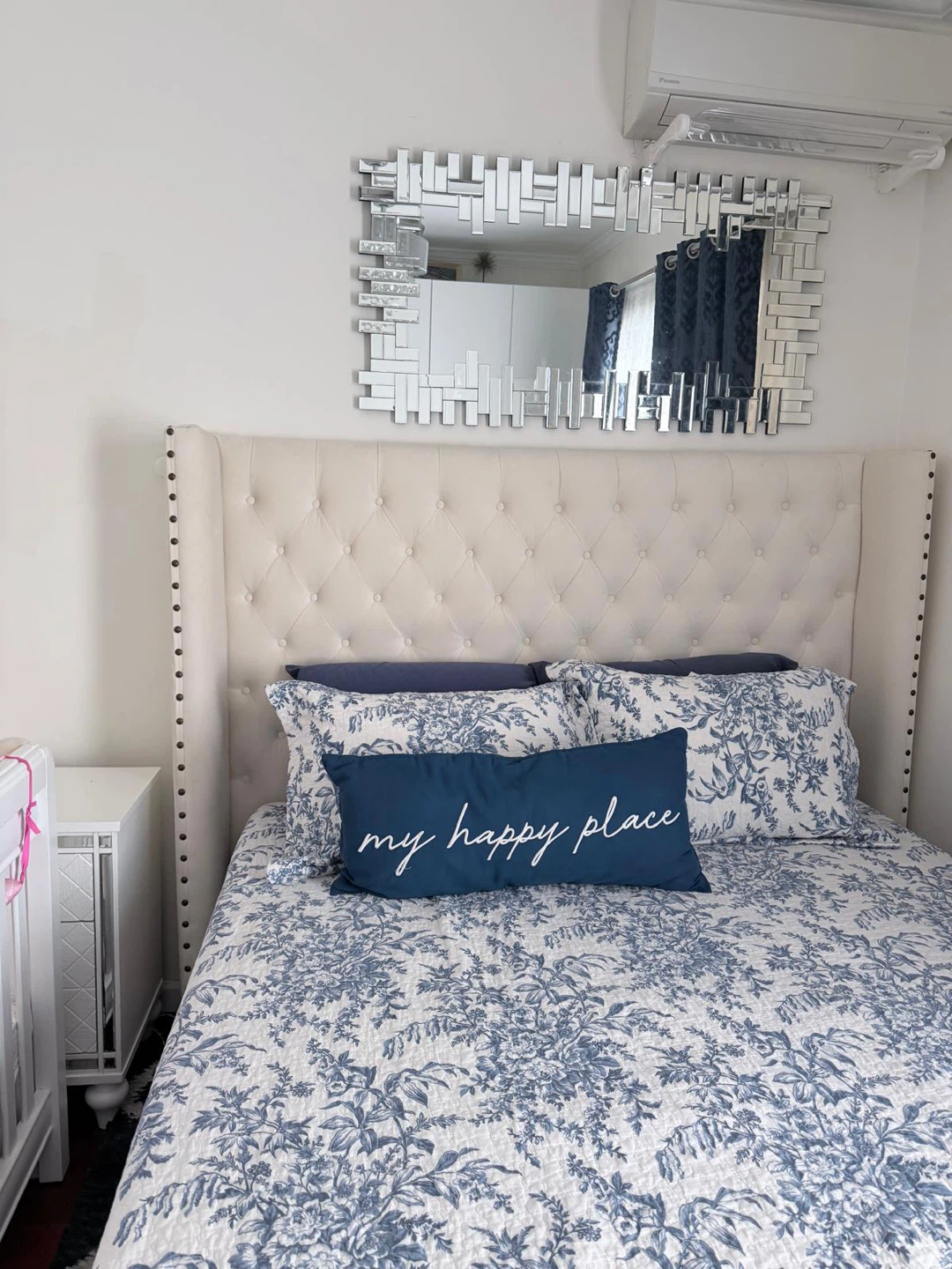 ZGallerie Roberto Tufted queen Bed