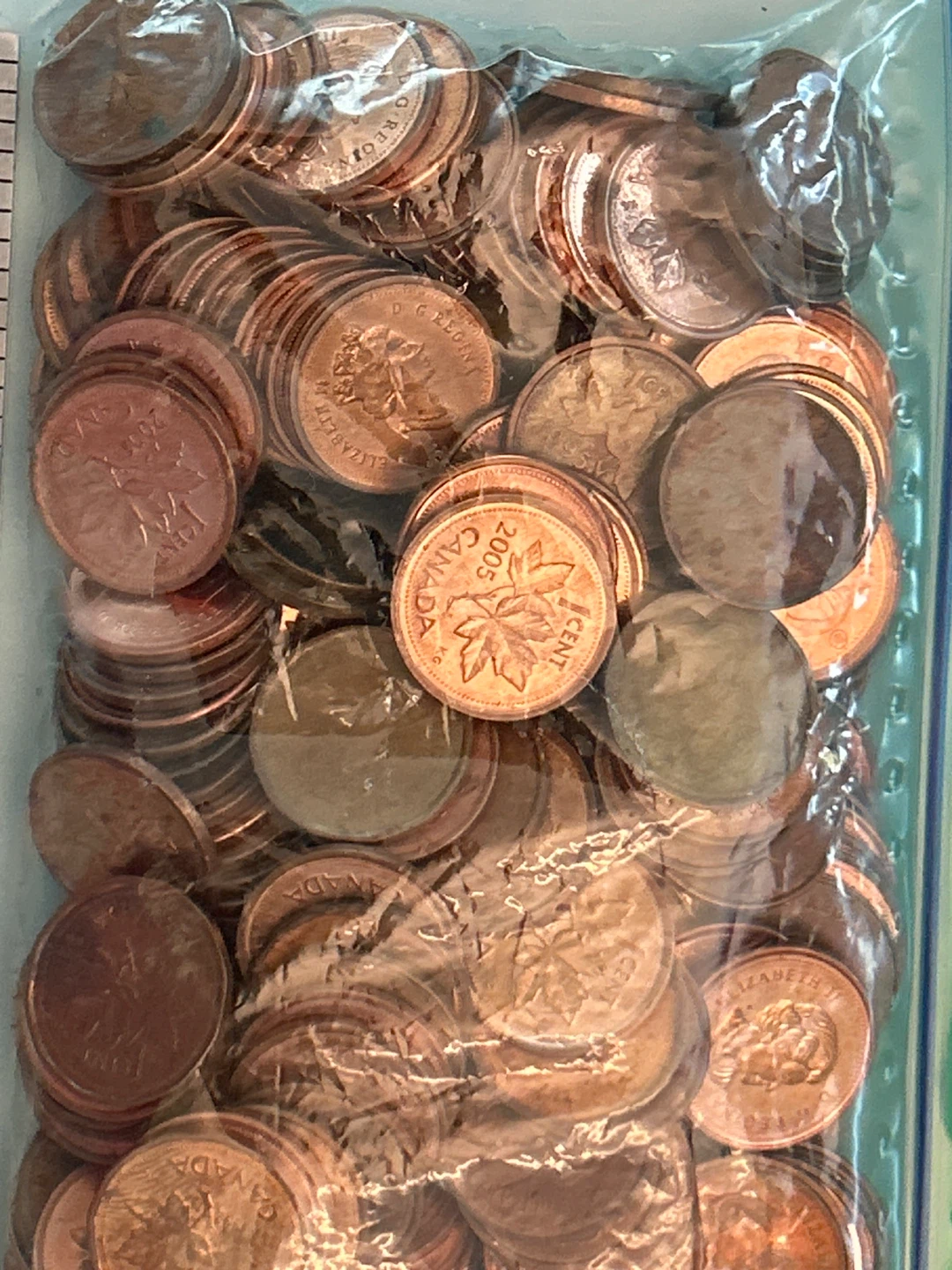 Bag of Canadian Pennies - photo 2