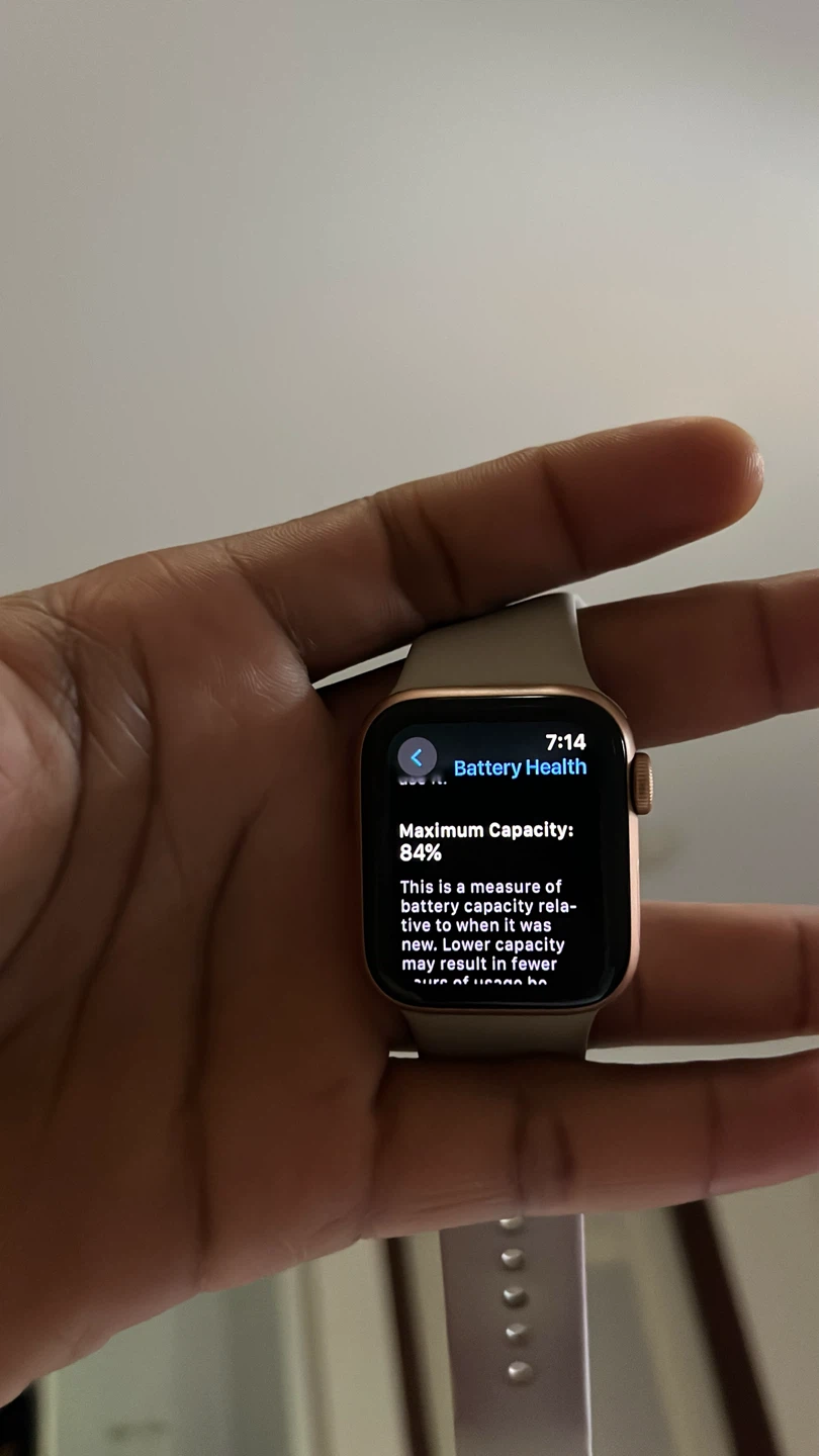 Apple Watch SE - photo 2