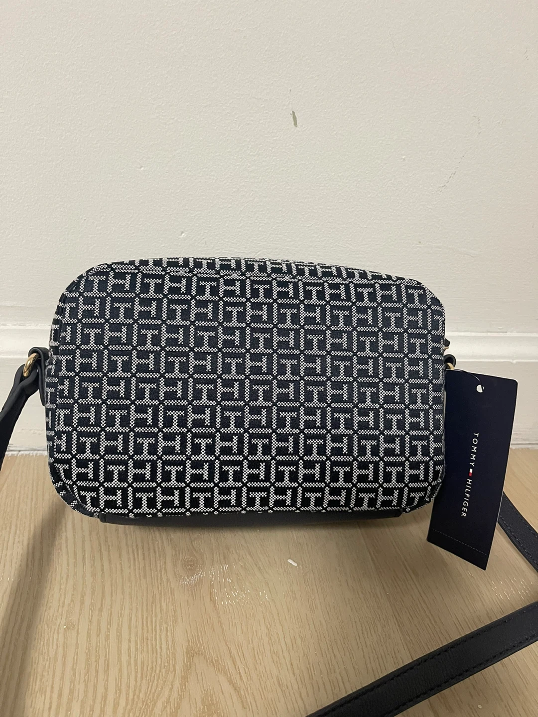 Tommy Hilfiger Crossbody Bag - photo 2