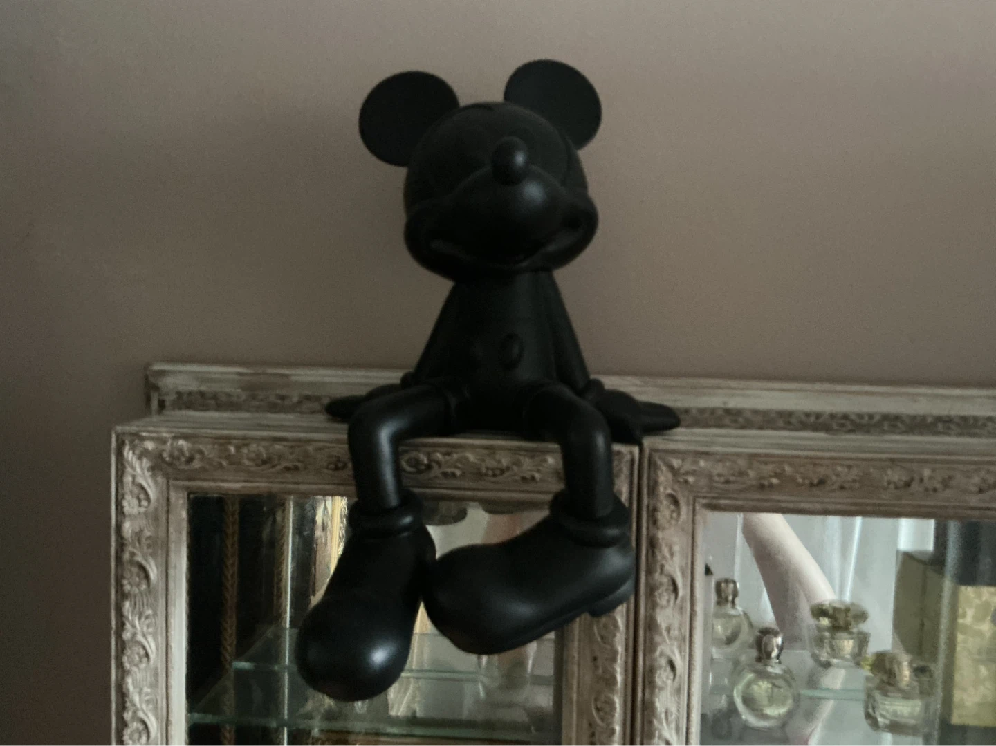 Black Mickey Mouse Figurine ⚽
