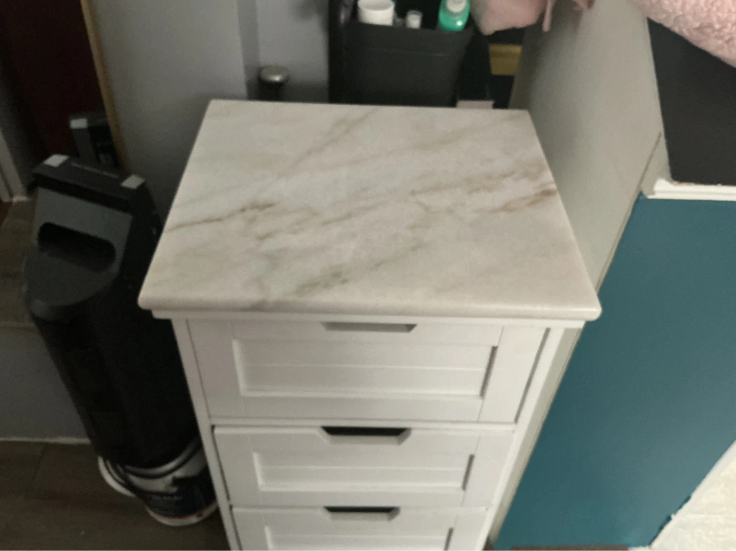White 4-Drawer Storage Unit ⚽
