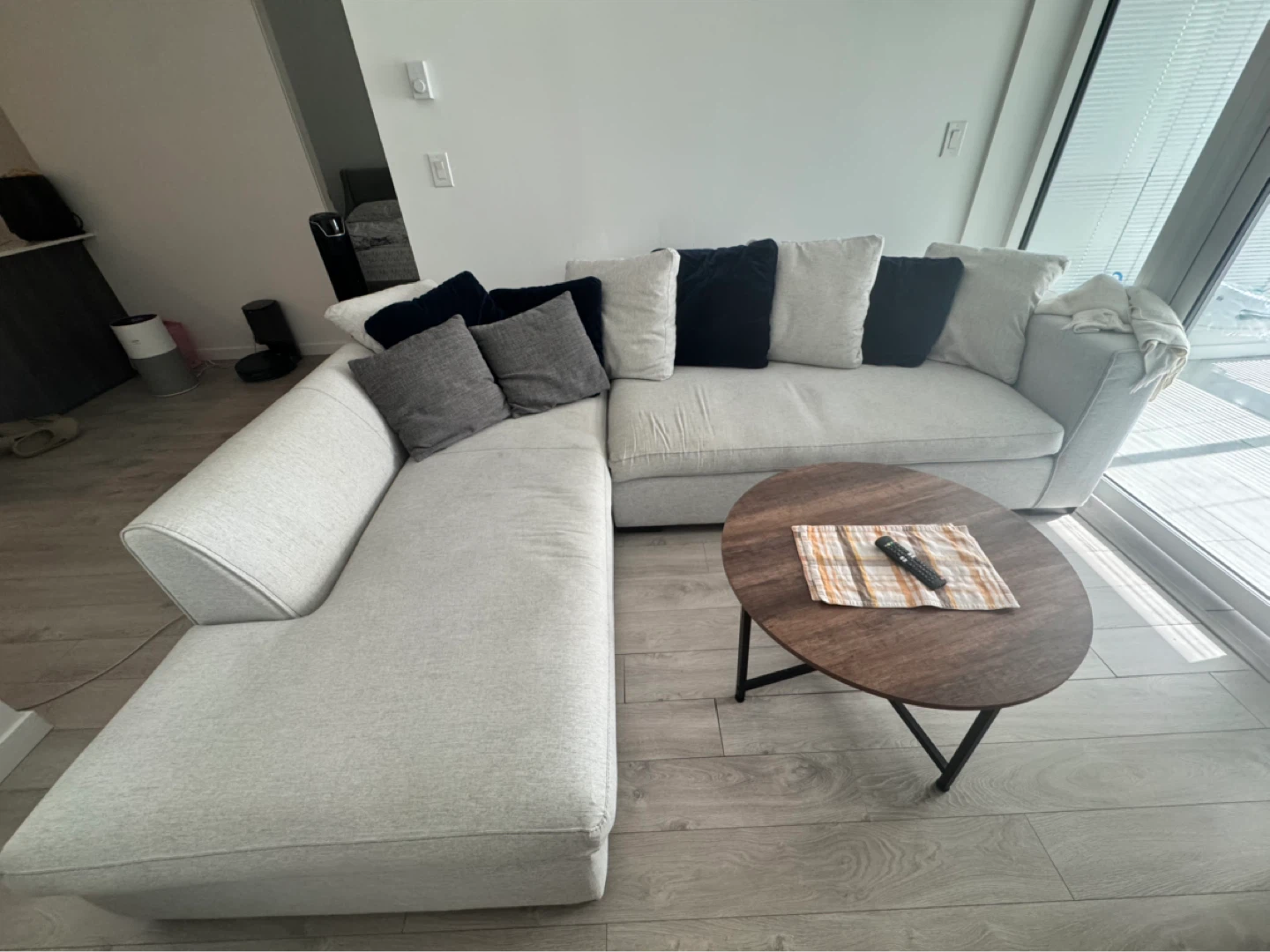 L-shaped Sectional Sofa - photo 2