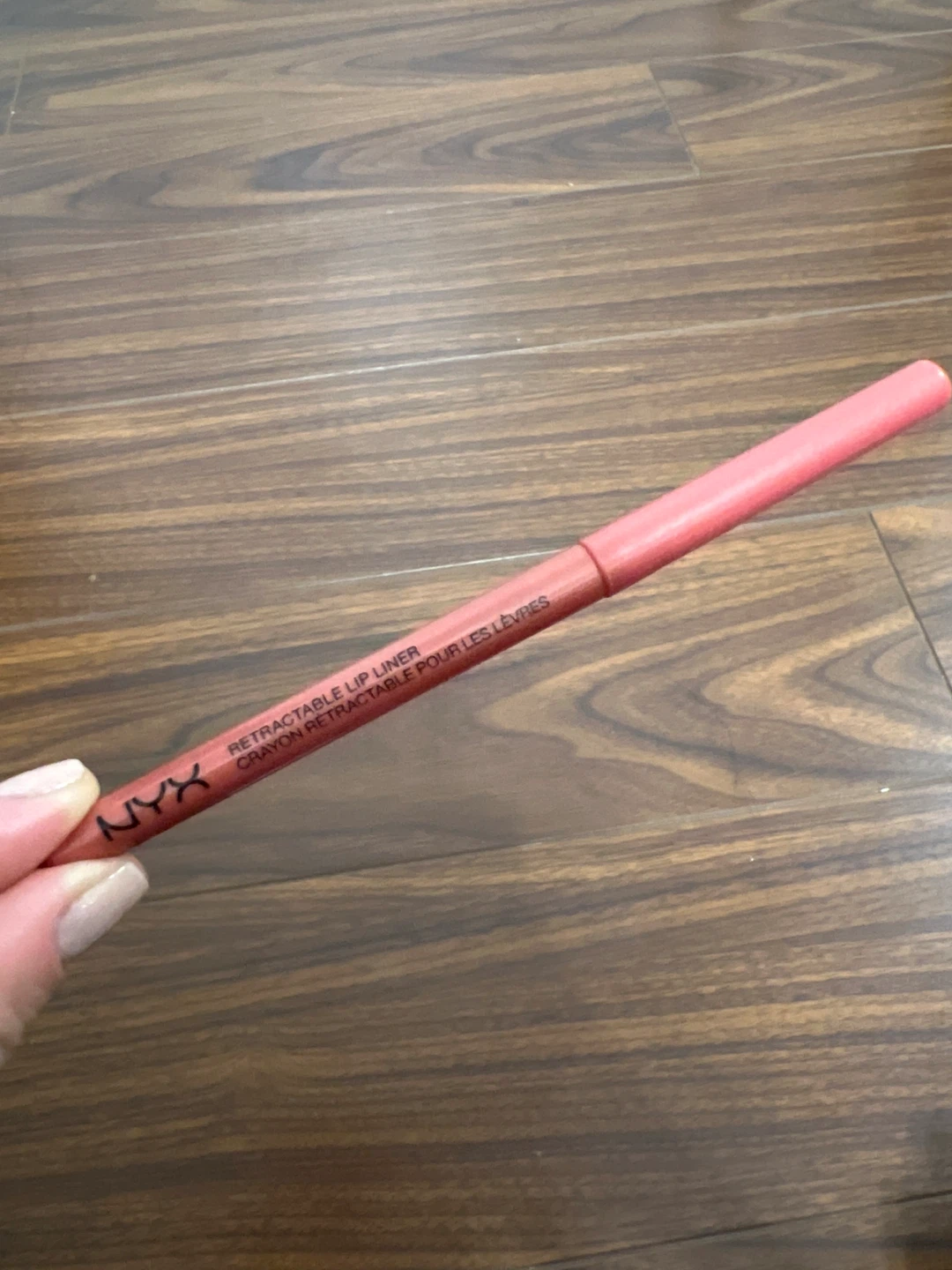 ⚽️ NYX Mechanical Lip Pencil - Nectar