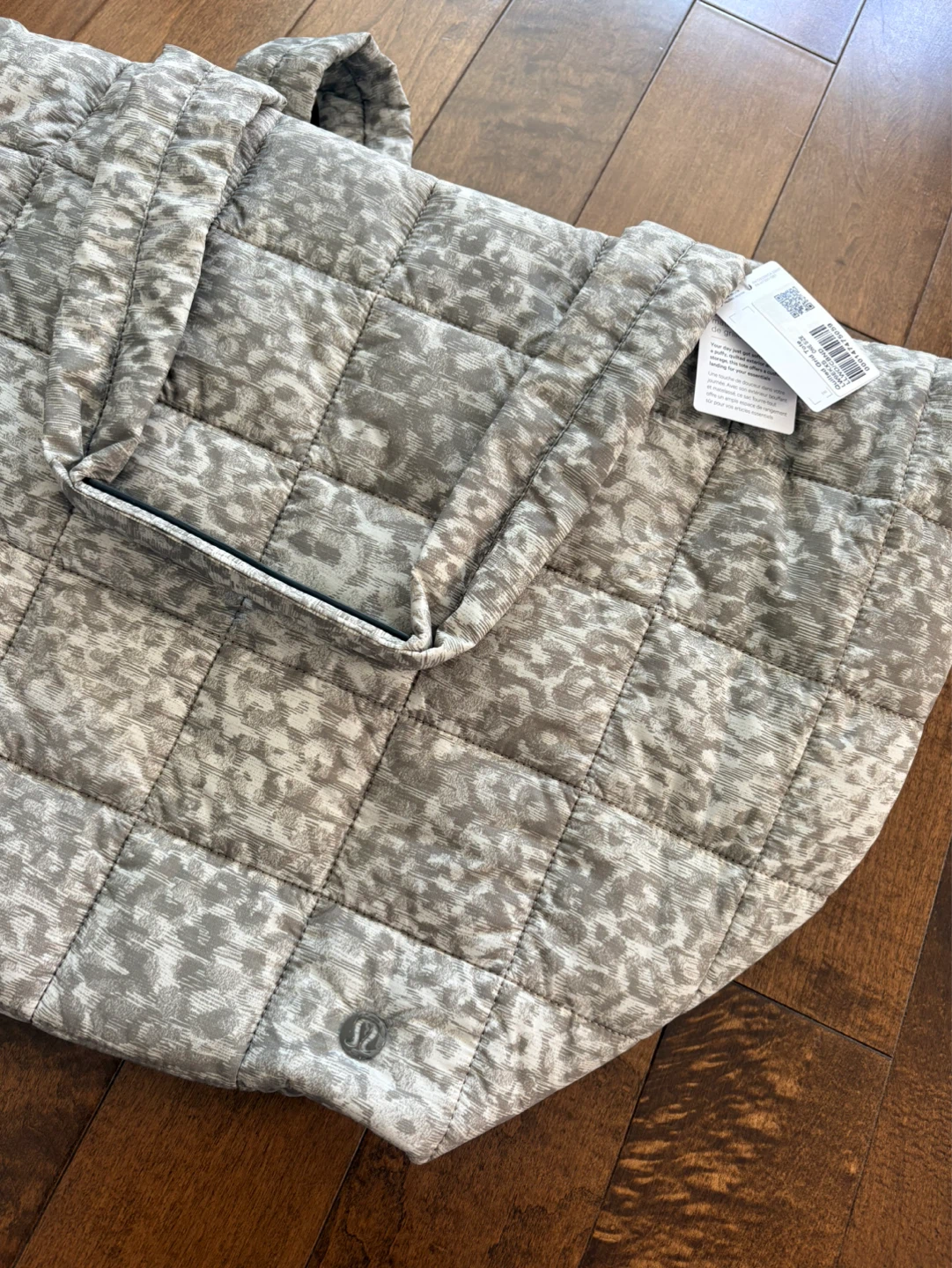 Lululemon Quilted Tote Bag Grey Leopard - photo 5