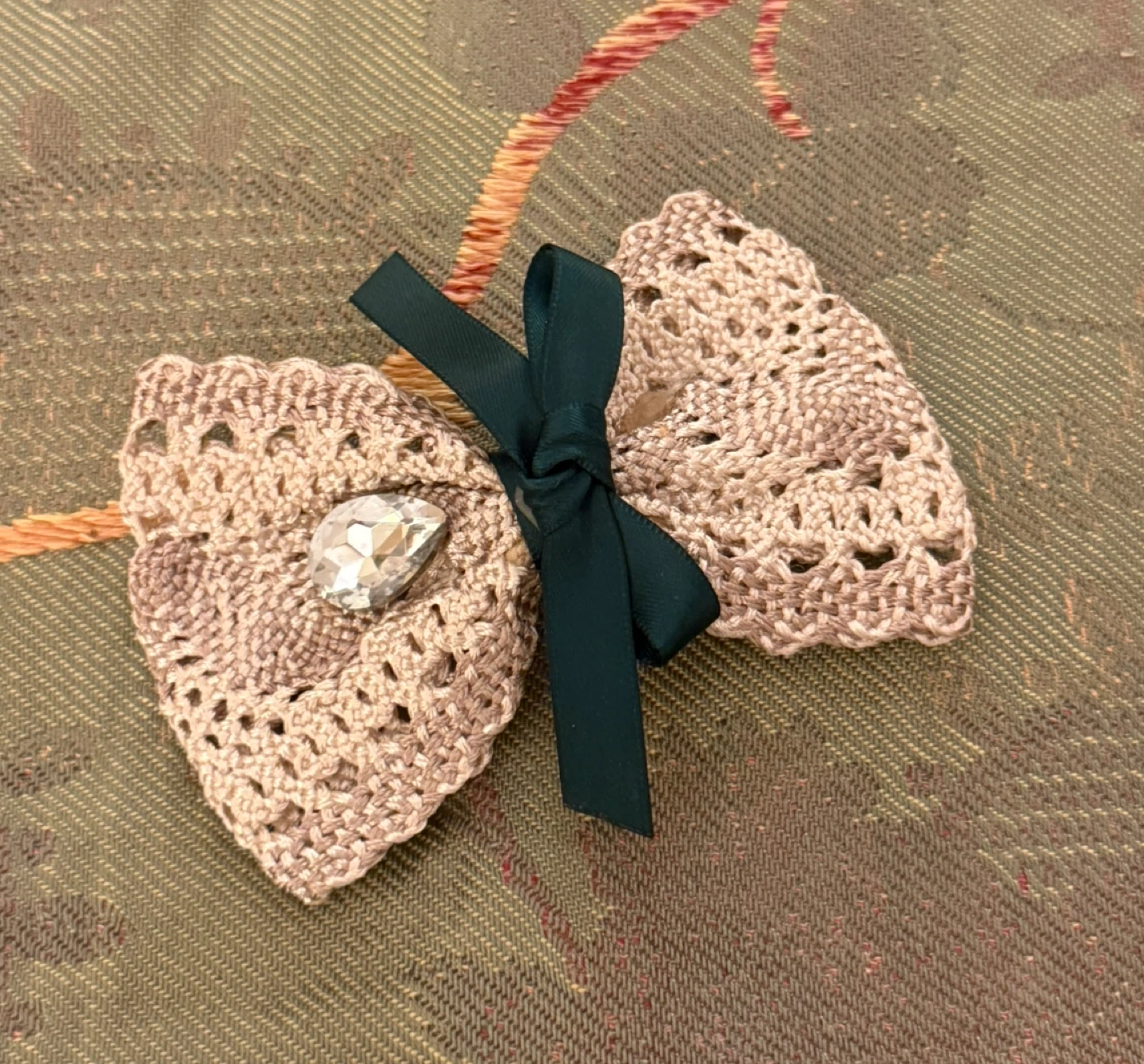 Crocheted Bow Hair Clip with Rhinestone⚽️