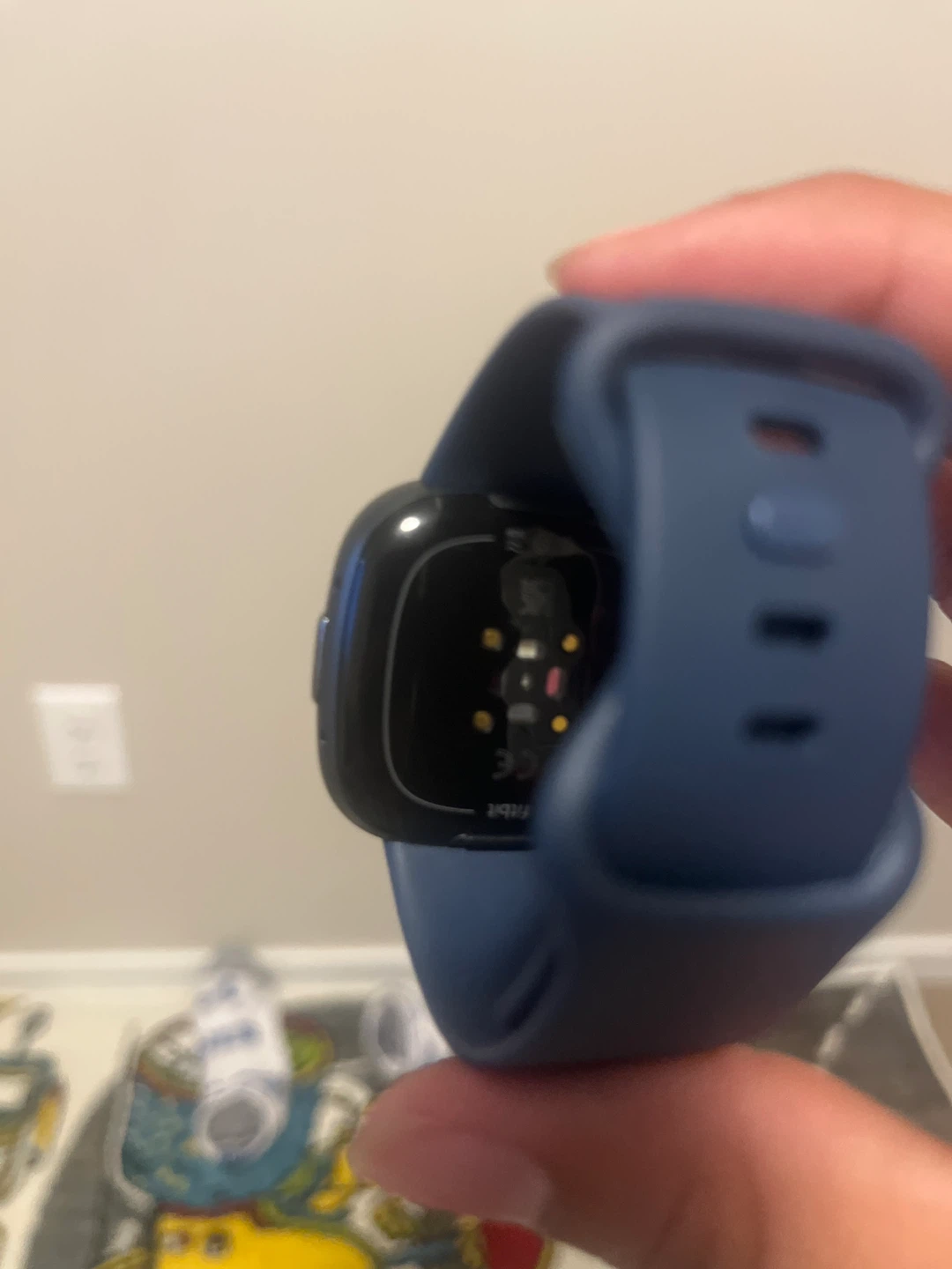 Fitbit Versa Smartwatch with Charger - photo 4