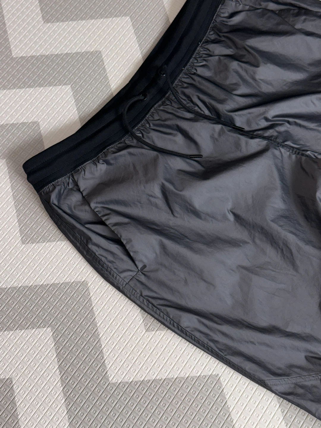 Nike Men's Lightweight Charcoal Pants - photo 5