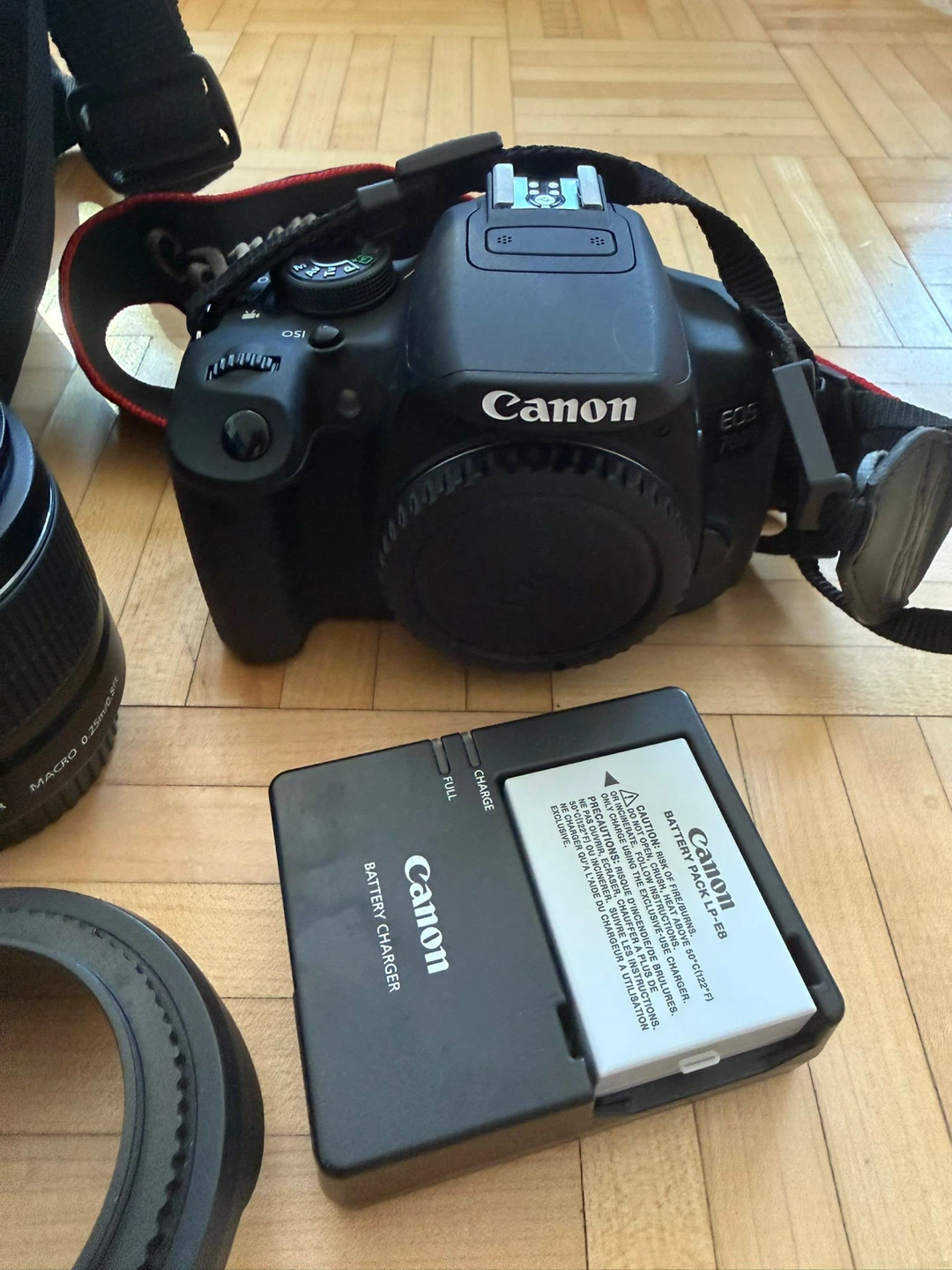 Canon EOS 700D - DSLR Camera - Immediate Starter pack - photo 3