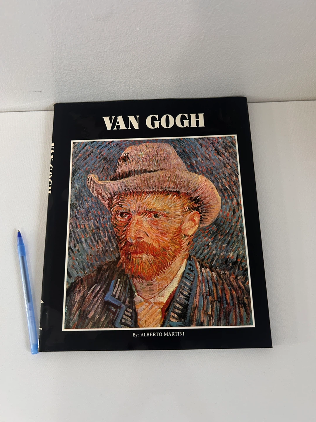 Van Gogh Art Book by Alberto Martini