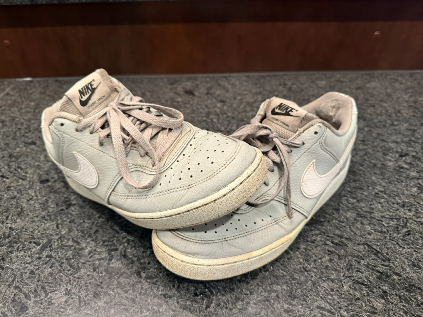 Nike Court Vision Low – Men’s Size 9