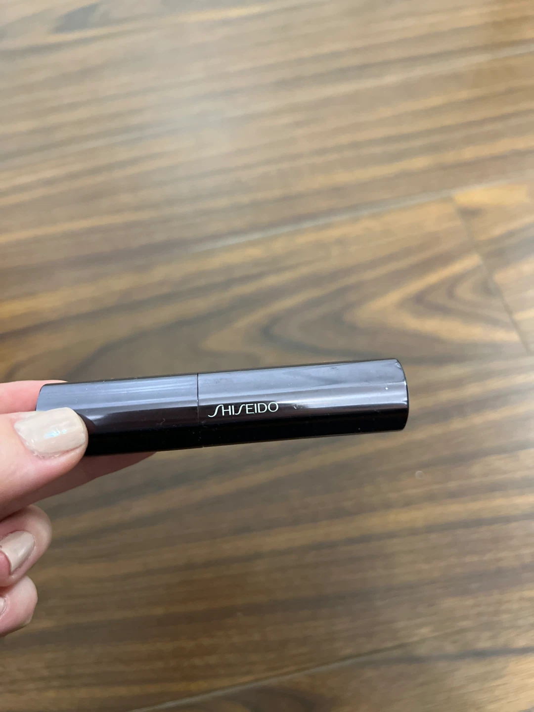 ⚽️Shiseido Shimmering Rouge BR304 Lipstick