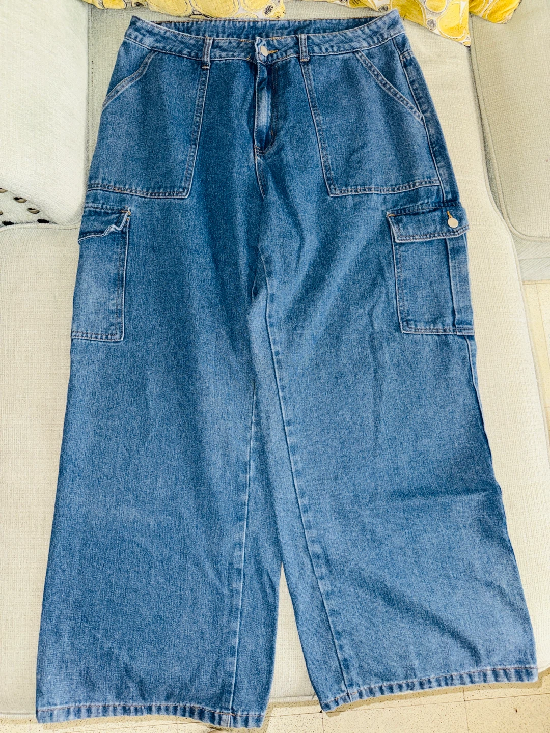 ⚽️Curve Cargo Jeans - 2XL