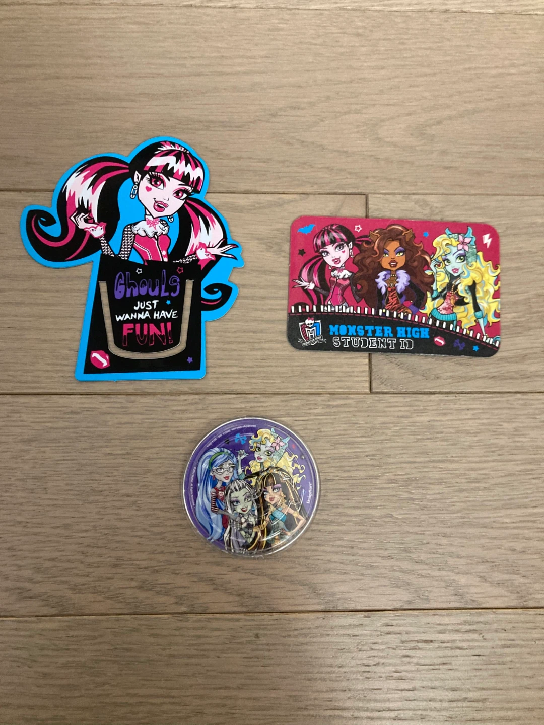 ⚽️Monster High items