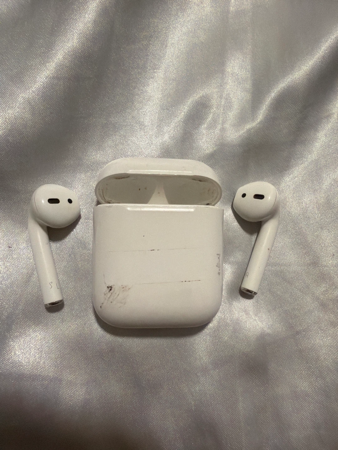 Apple AirPods (2nd Generation)