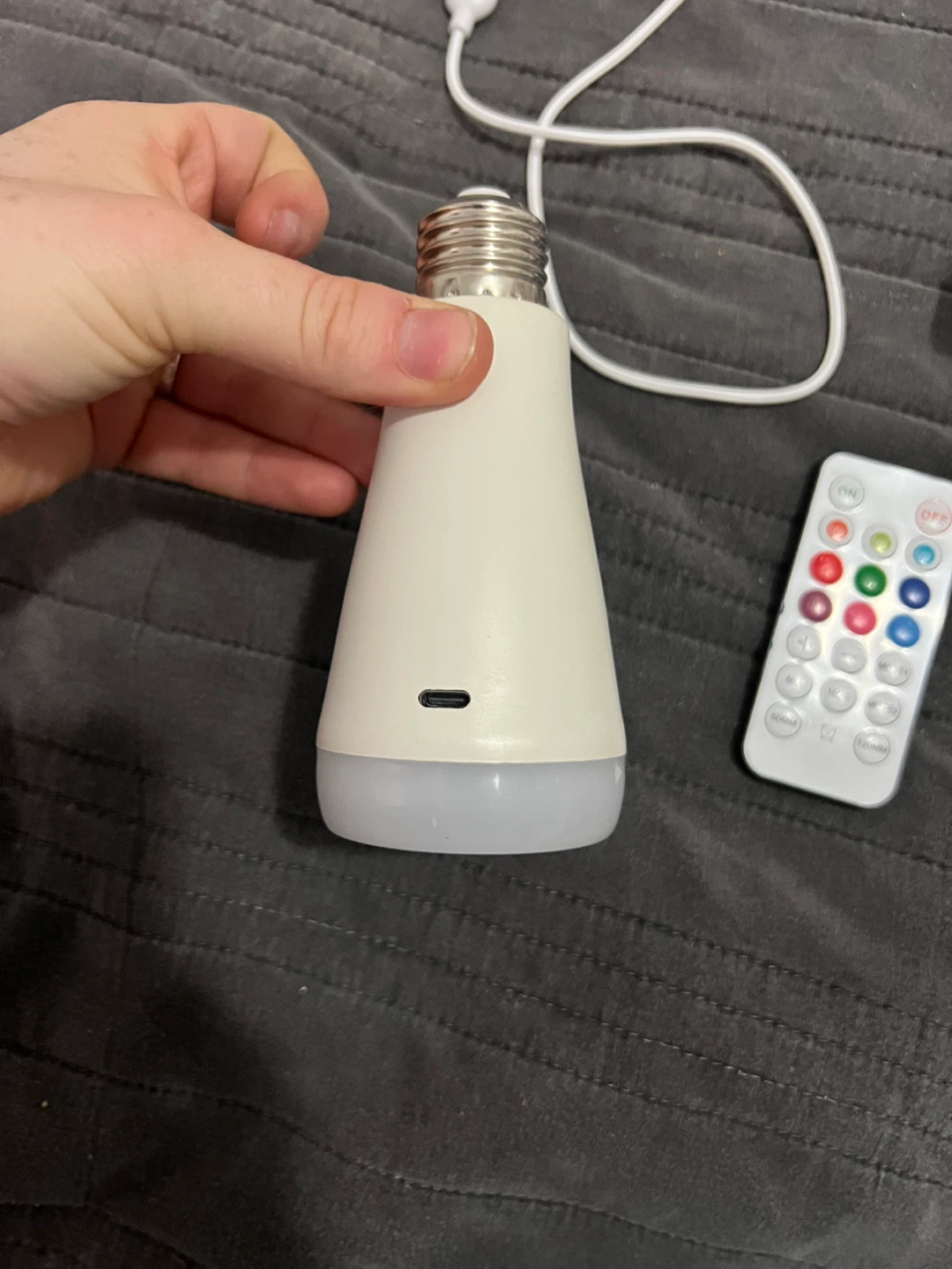 2 LED Color Changing Light Bulbs with Remote ⚽ - photo 2