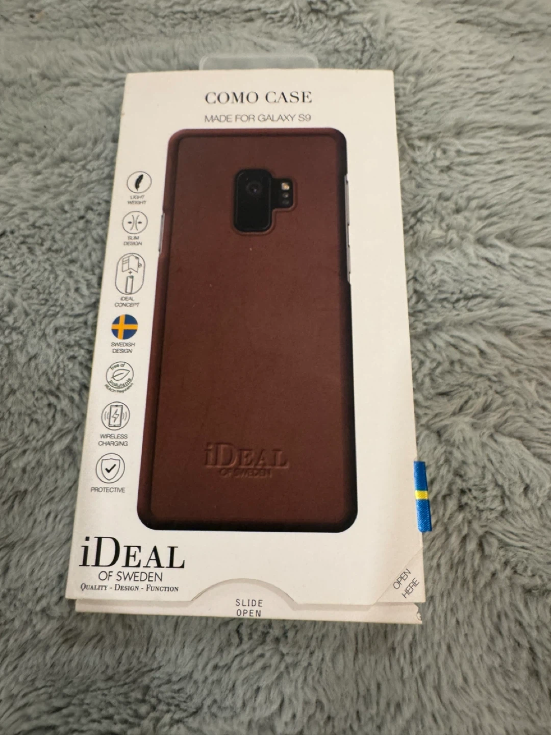 Galaxy 9 case from Sweden.