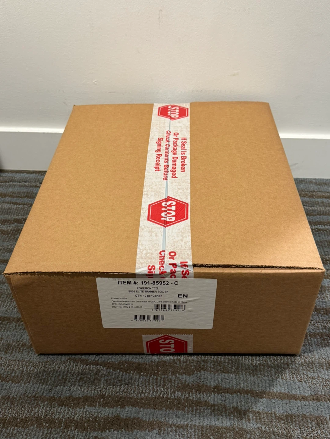Surging sparks elite trainer box sealed case - photo 2
