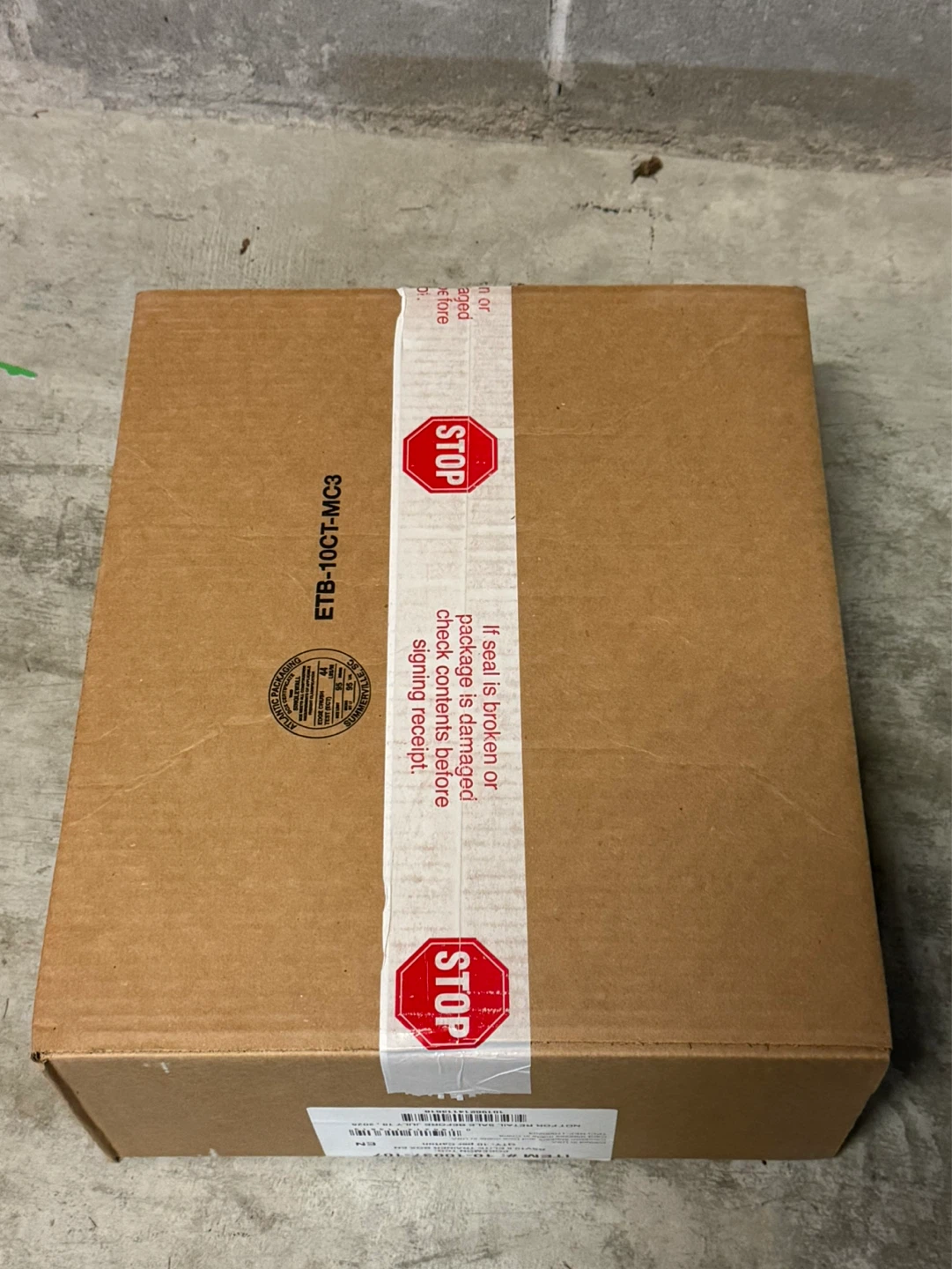 White flare elite trainer box sealed case - photo 2