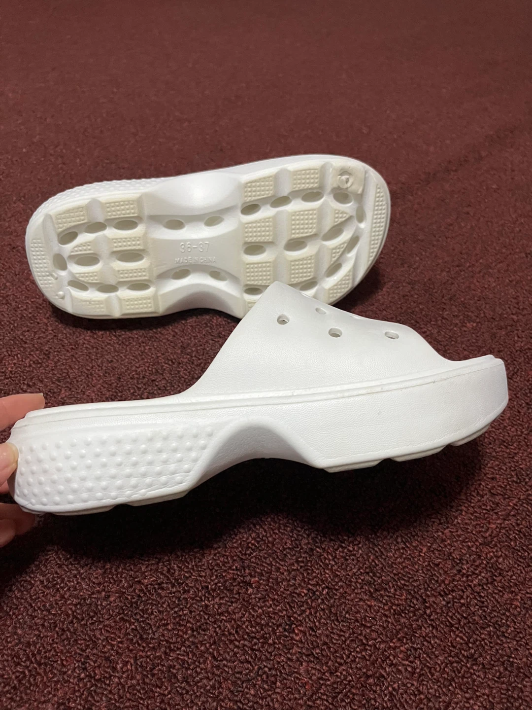 White Slide Sandals Used / like New ⚽️ - photo 2
