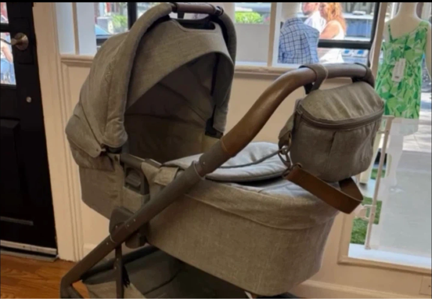 Nuna Baby Bassinet/ cot for Mixx