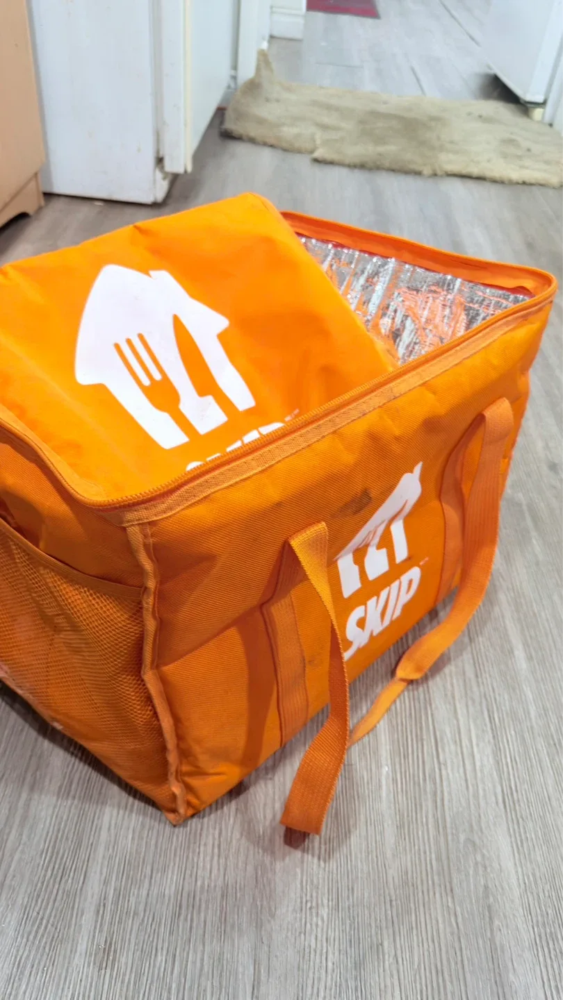 SkipTheDishes Delivery Bag