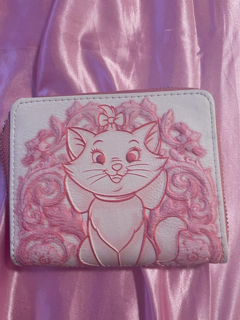 Disney Loungefly Aristocats Marie Wallet