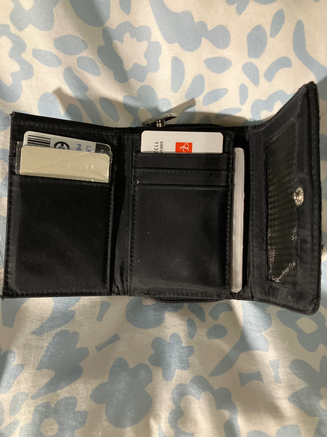 Mundi Women's Tri-Fold Wallet - photo 3