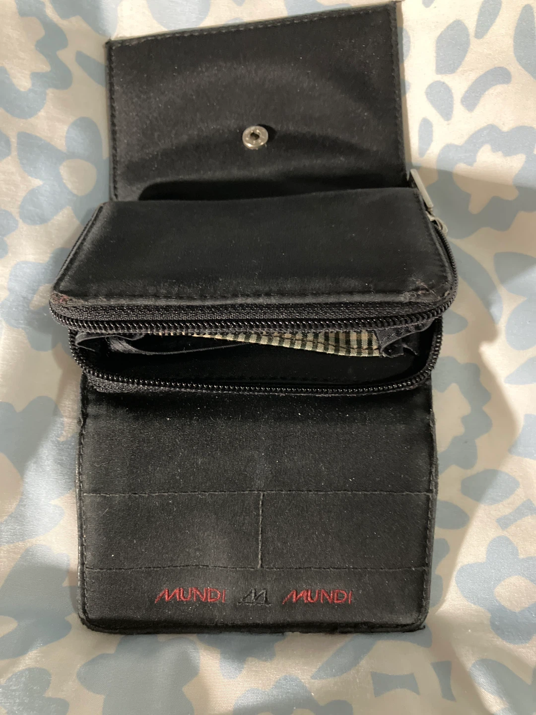 Mundi Women's Tri-Fold Wallet - photo 2