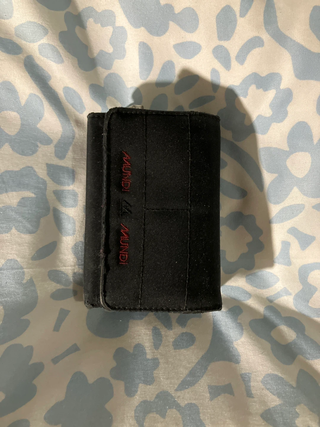 Mundi Women's Tri-Fold Wallet