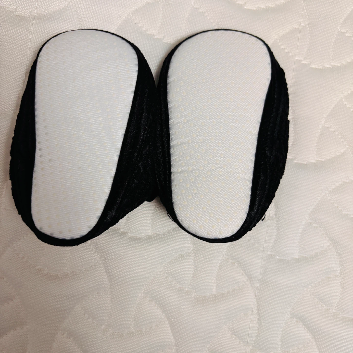 Black Baby Shoes with Bows - photo 2