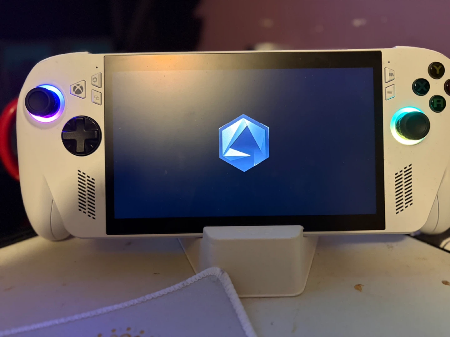 ASUS ROG Ally Gaming Handheld - photo 4