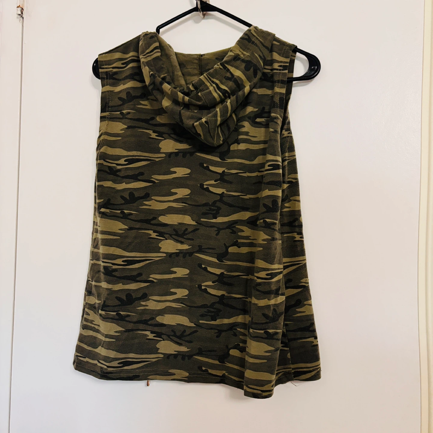 Sleeveless Camo Hoodie Vest - photo 2