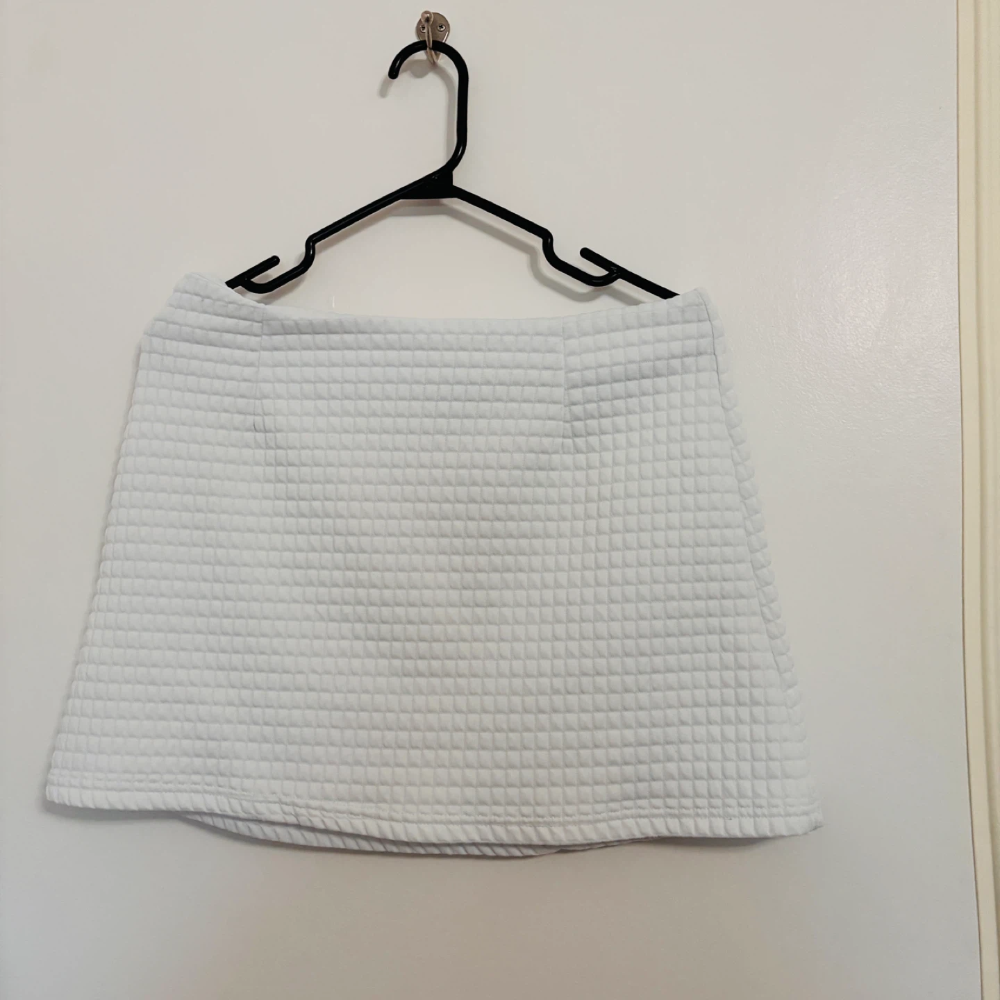 White quilted mini skirt