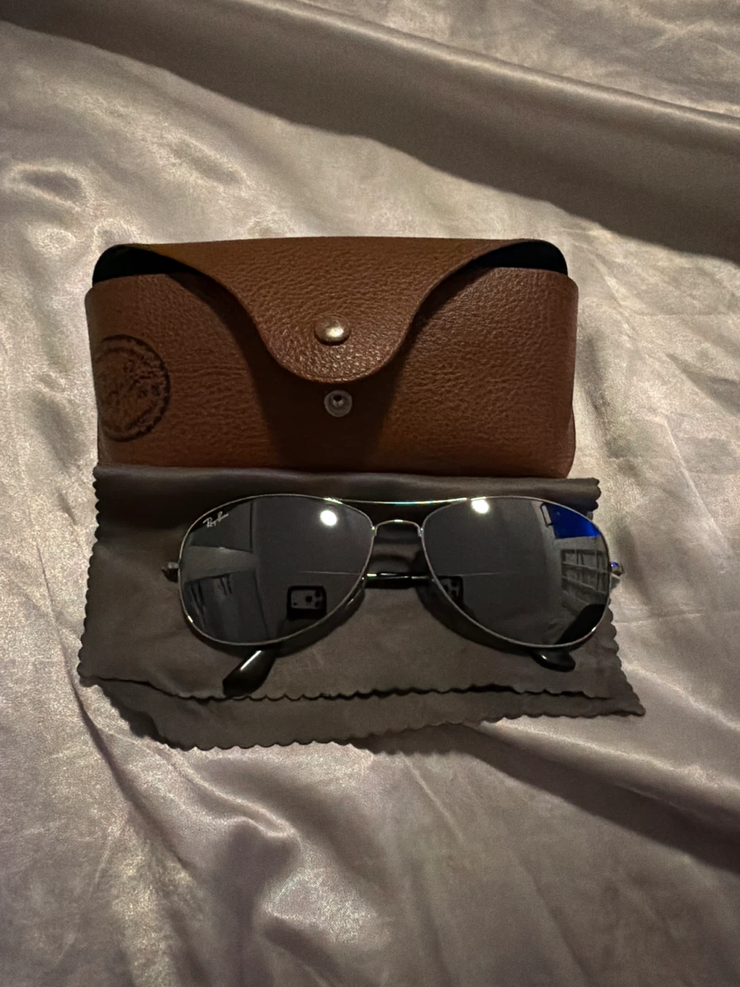 Ray-Ban Aviator Sunglasses with Case