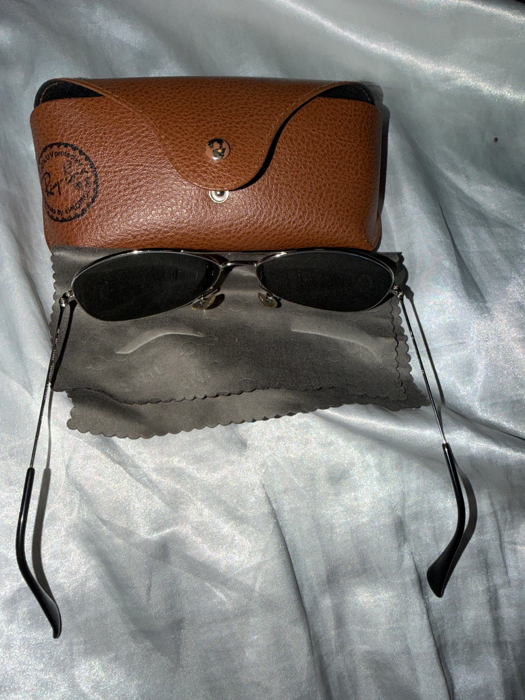 Ray-Ban Aviator Sunglasses with Case - photo 2