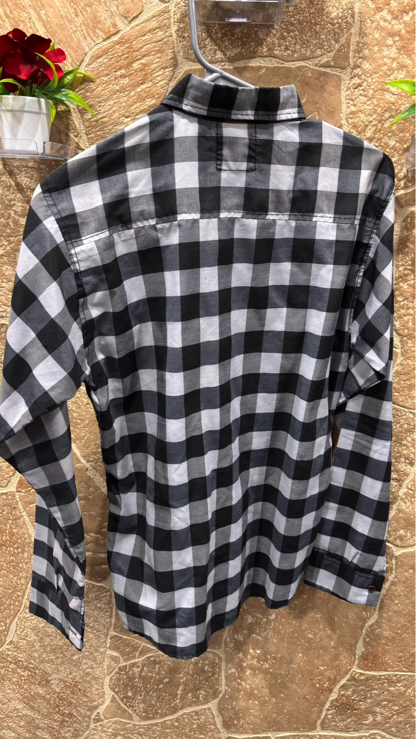 Men's Plaid Long Sleeve Button-Up Shirt ( Both for 10$) - photo 4