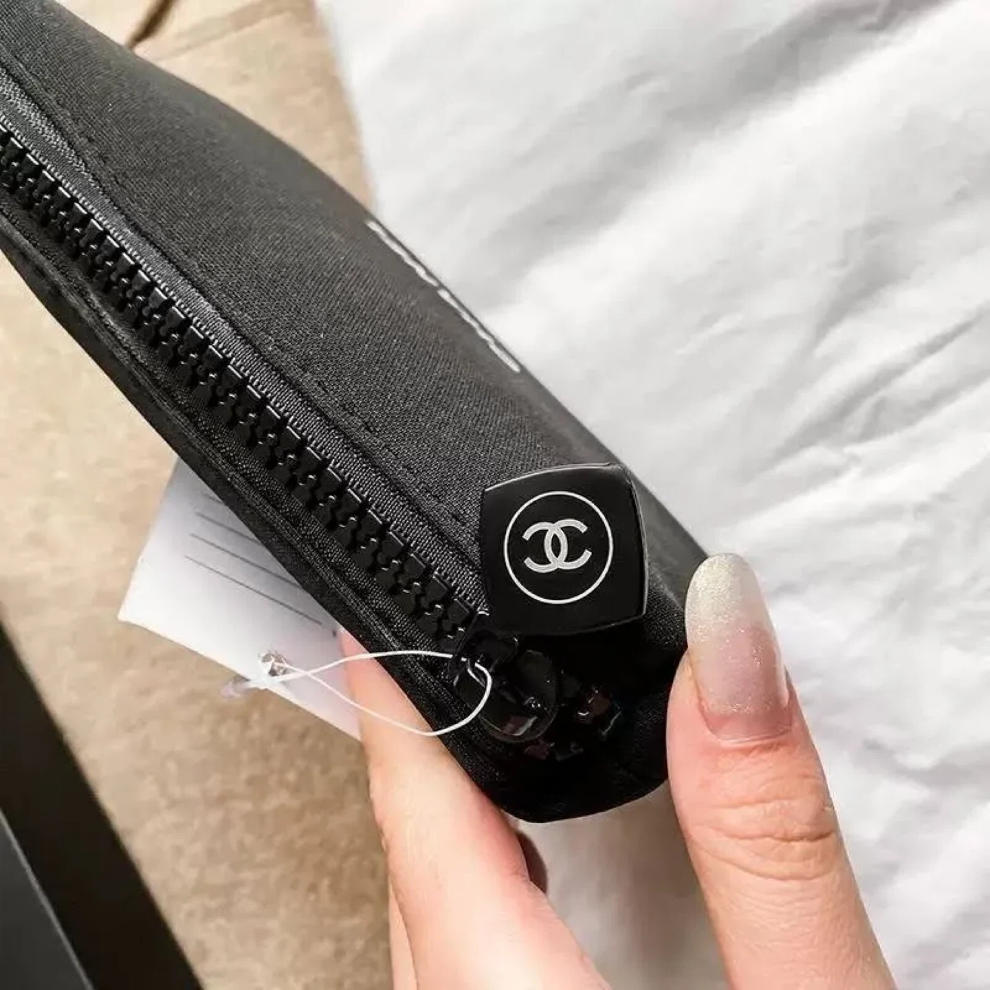 CHANEL Black Cosmetic Pouch - photo 4