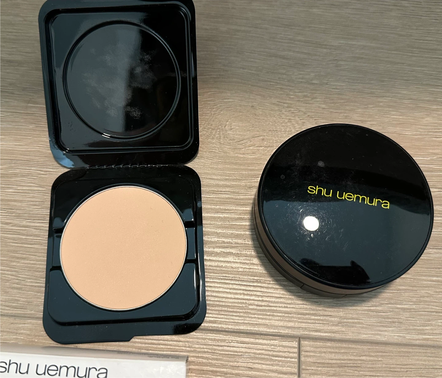 Shu Uemura The Lightbulb Cushion Foundation Refill (13g & 12g) - photo 2