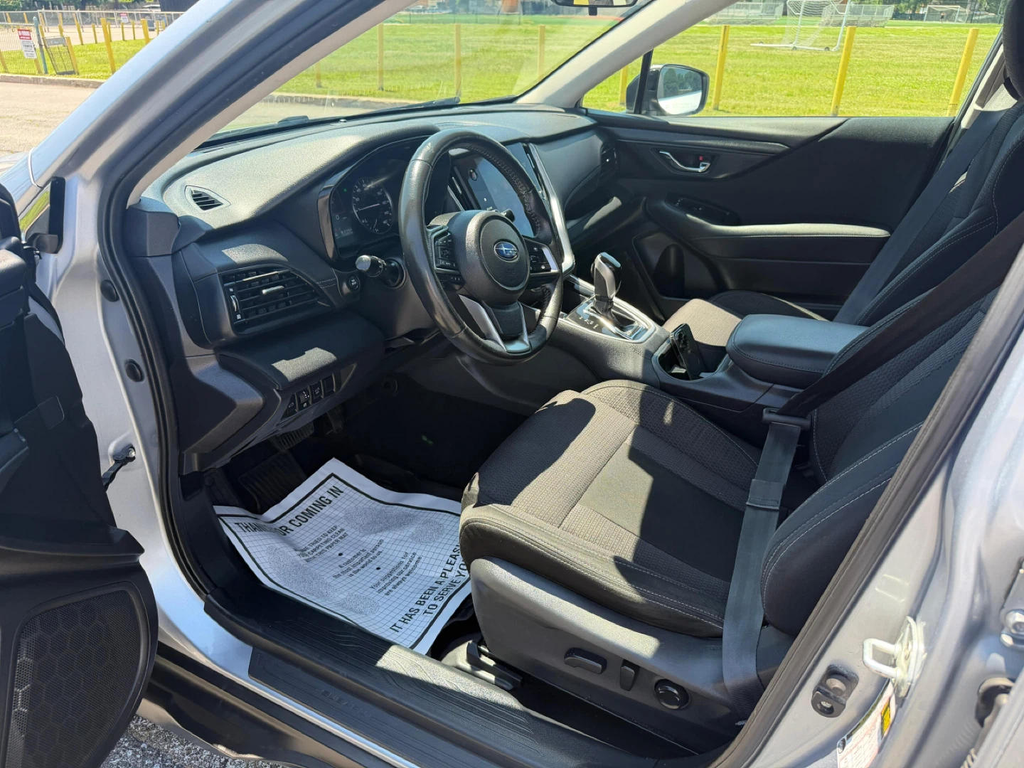 Silver Subaru Outback SUV 2023 - photo 5