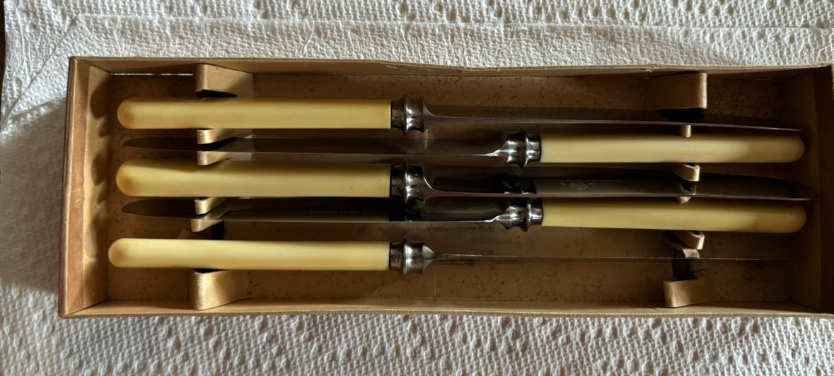 Vintage Harrison Bros. & Howson knives - photo 2