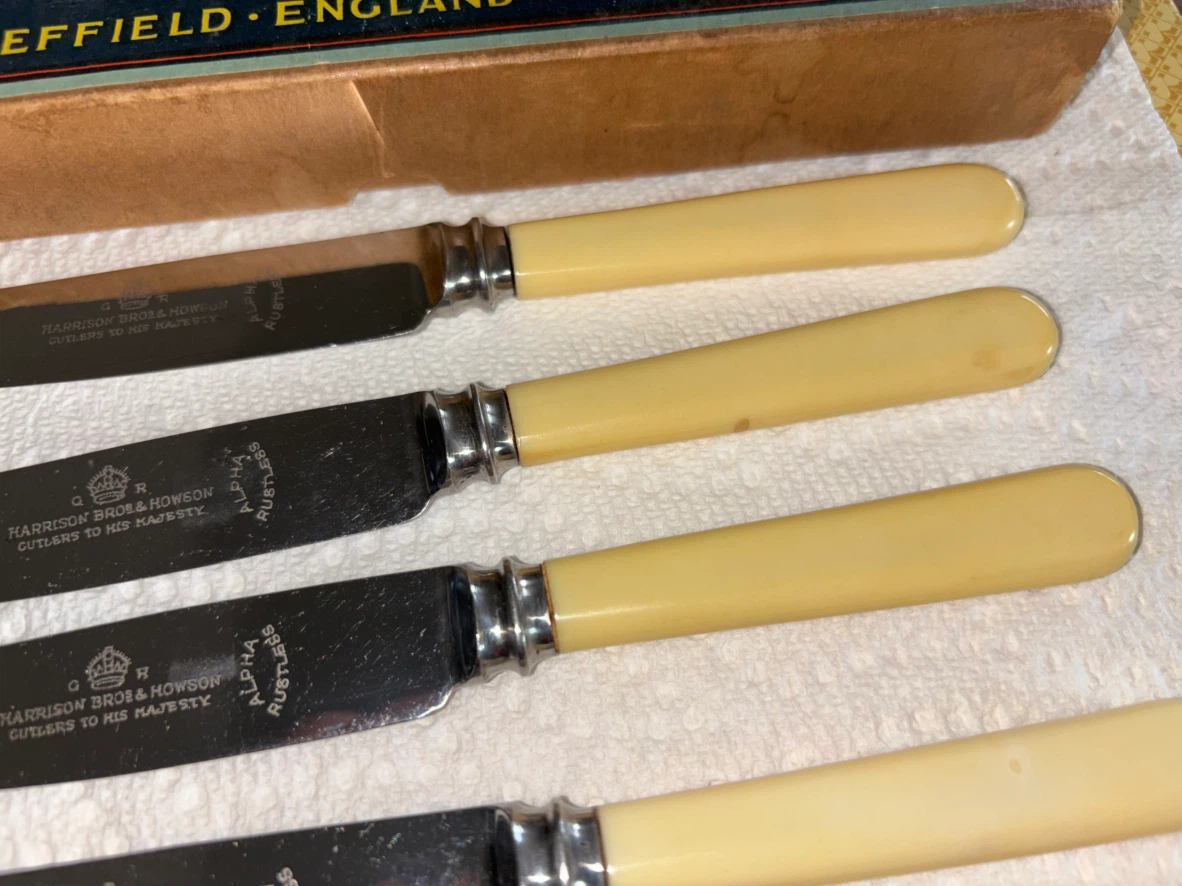 Vintage Harrison Bros. & Howson knives - photo 3