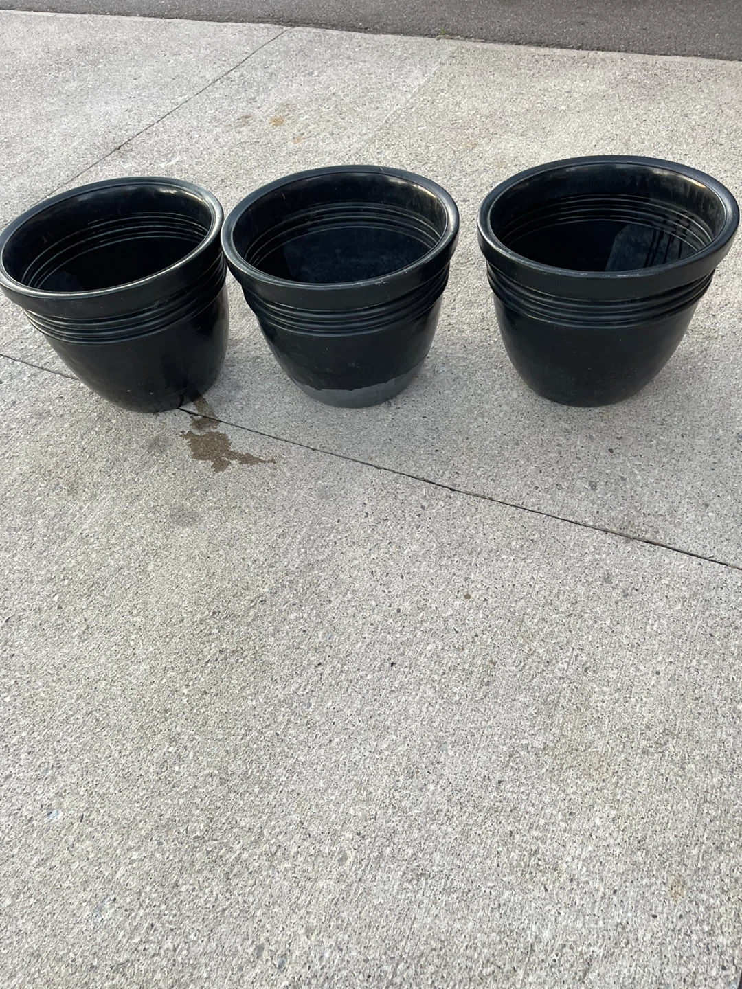 Set of 3 Black Planters - photo 2
