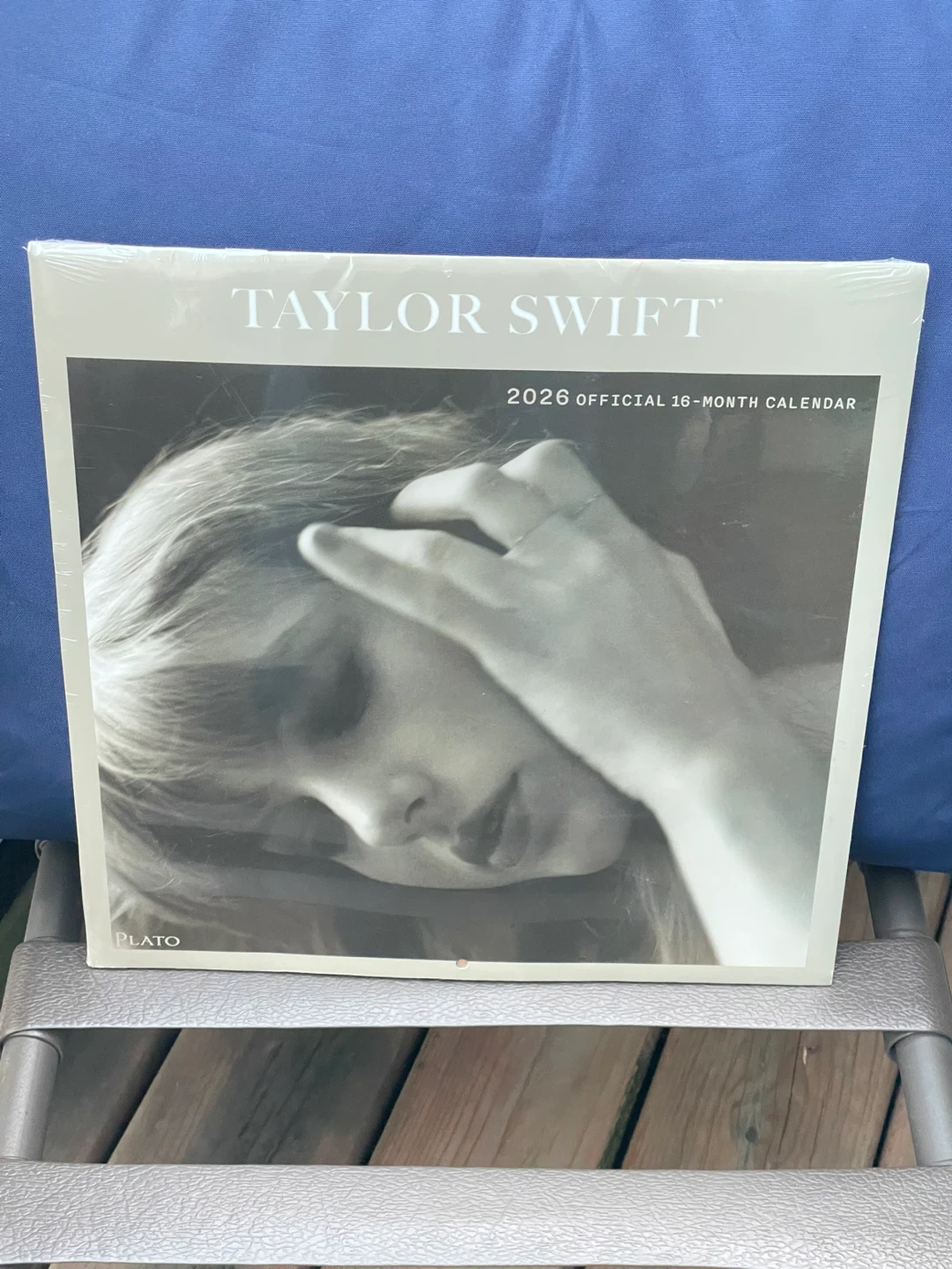 ⚽️ SEALED Taylor Swift 2026 Official 16-Month Calendar